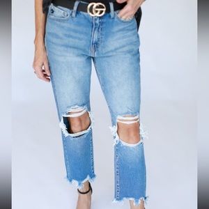Kancan medium washed distressed jeans size 30.